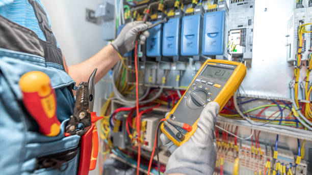 Best Licensed Electrician  in Stratford, CA